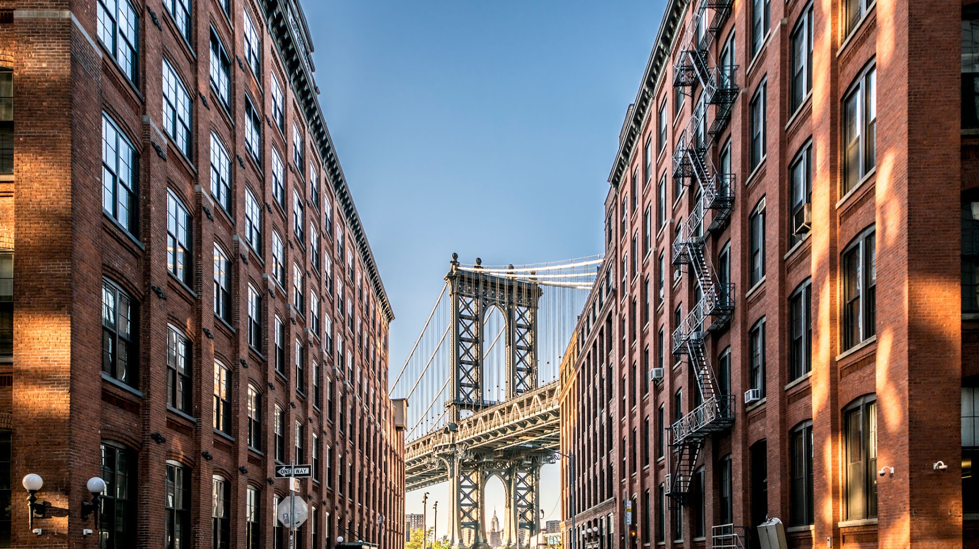 Visual for the Basics section - Brooklyn Bridge New York